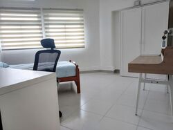 Blk 710 Jurong West Street 71 (Jurong West), HDB Executive #562060721